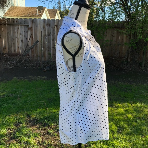 Banana Republic BlackWhite poka-dot Button Shirt - Picture 3 of 5